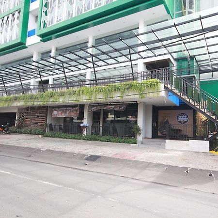 Harvia Suites Kebon Jeruk Jakarta Eksteriør billede