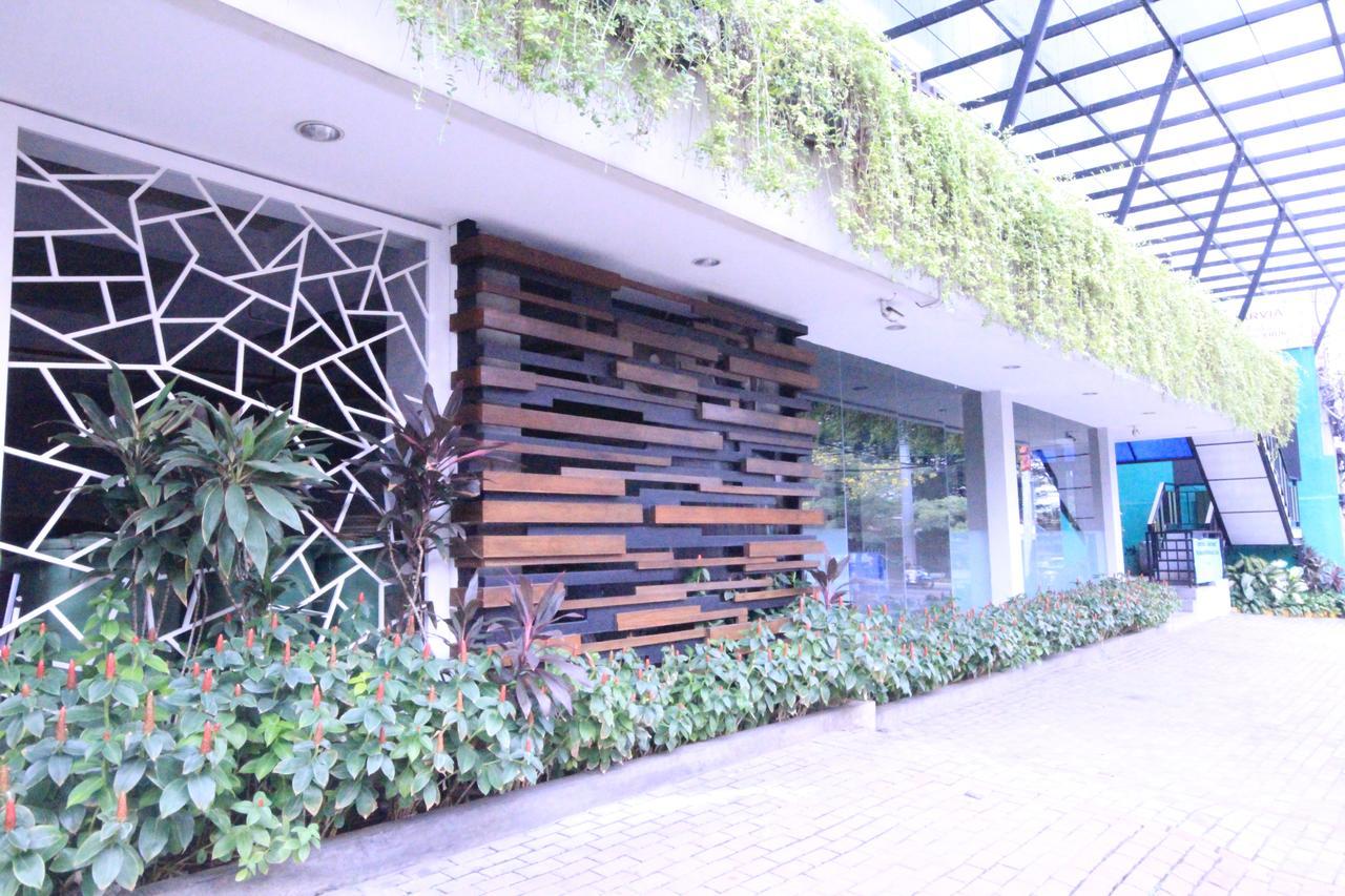 Harvia Suites Kebon Jeruk Jakarta Eksteriør billede