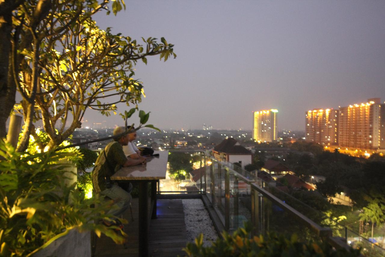 Harvia Suites Kebon Jeruk Jakarta Eksteriør billede