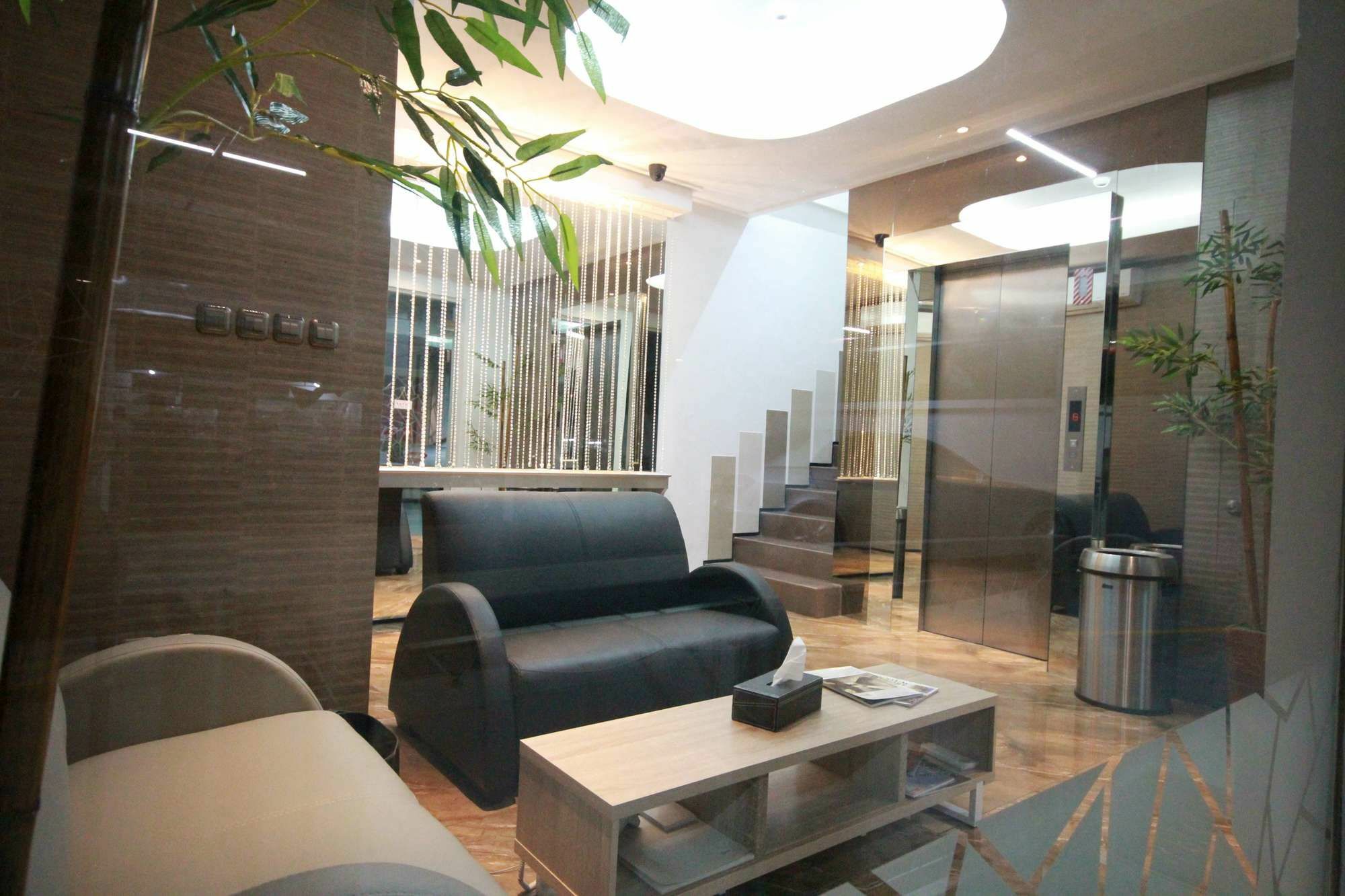 Harvia Suites Kebon Jeruk Jakarta Eksteriør billede