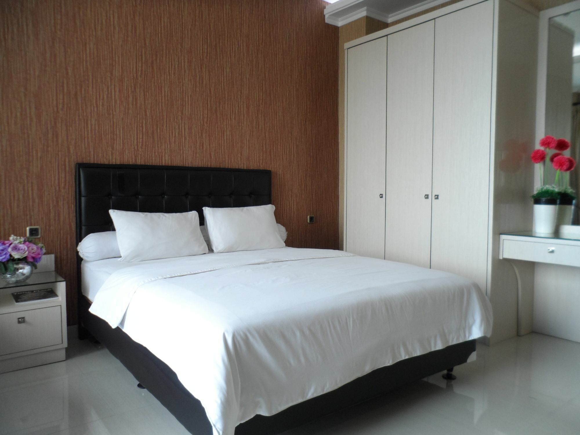 Harvia Suites Kebon Jeruk Jakarta Eksteriør billede